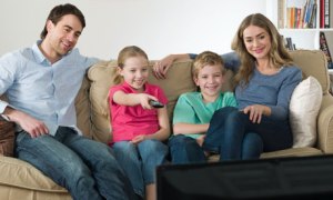 A-family-watching-TV-006